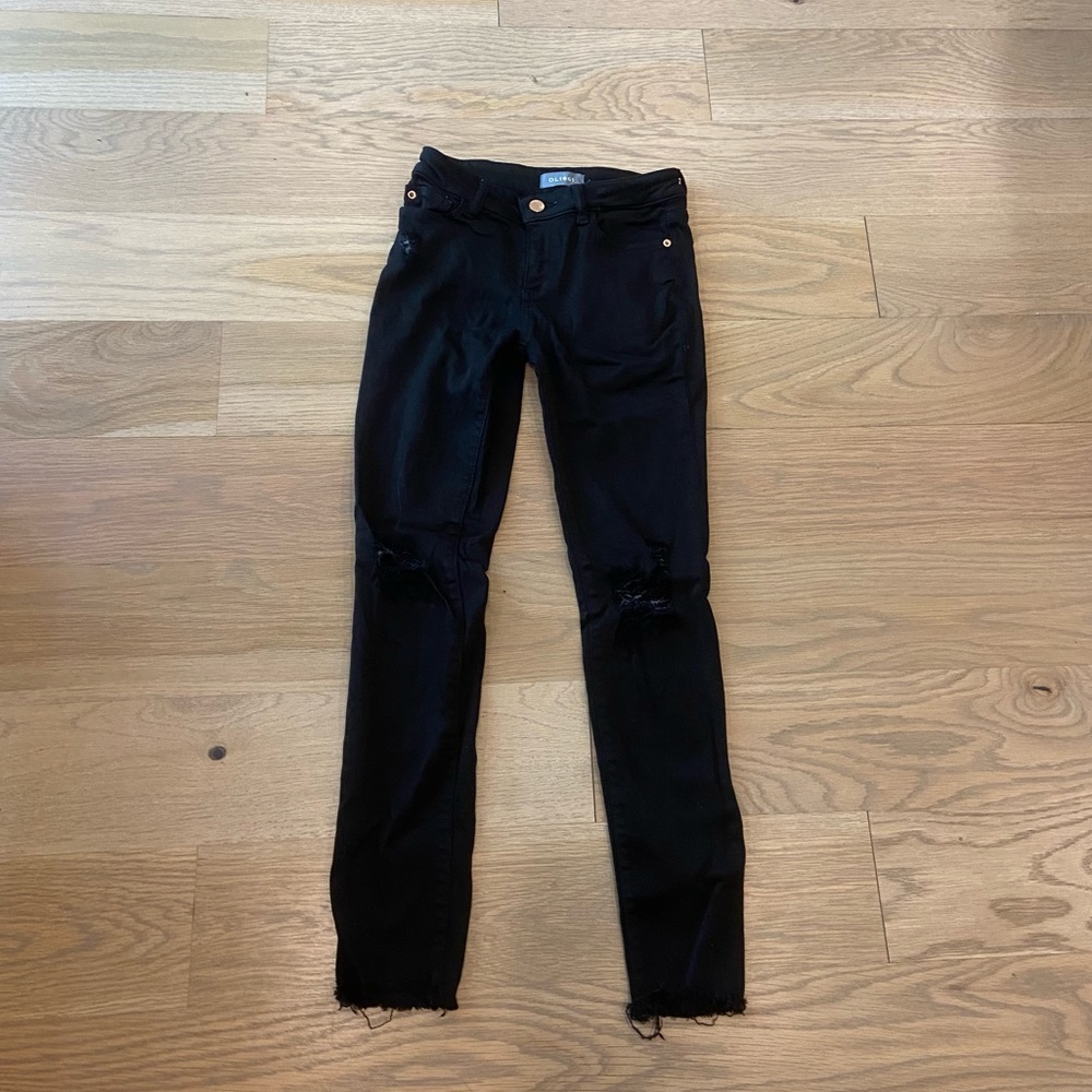 Super cute black DL1961 ripped kids size 10 jeans